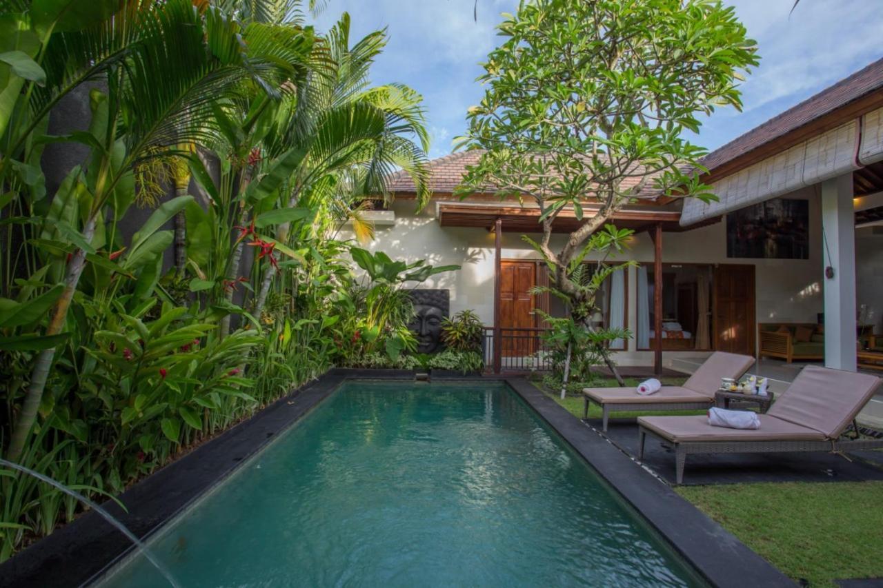 Sandi Agung Villa - CHSE Certified Seminyak  Bagian luar foto