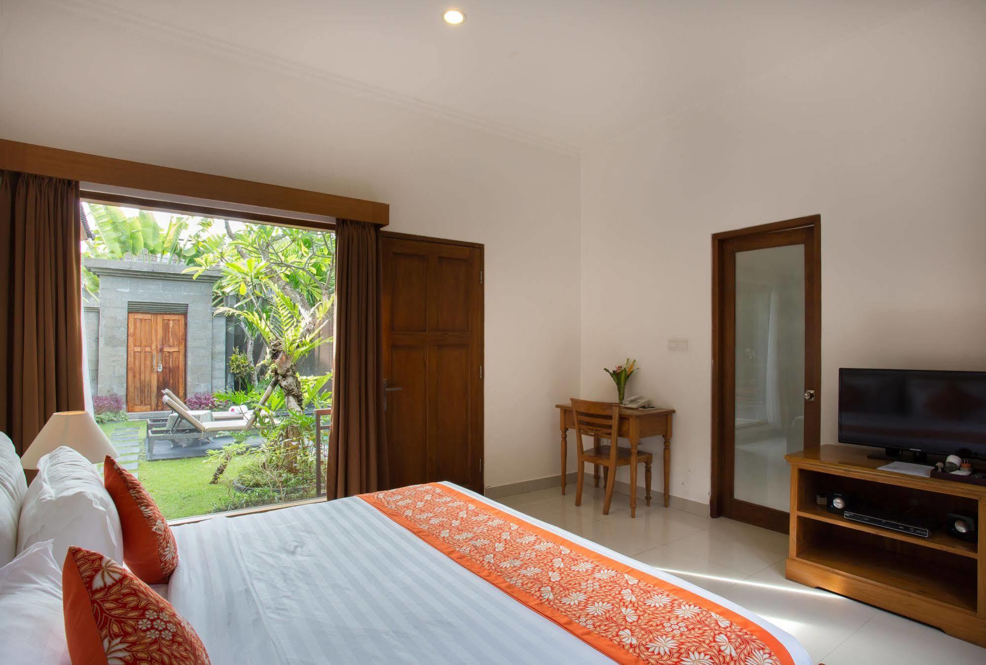 Sandi Agung Villa - CHSE Certified Seminyak  Bagian luar foto